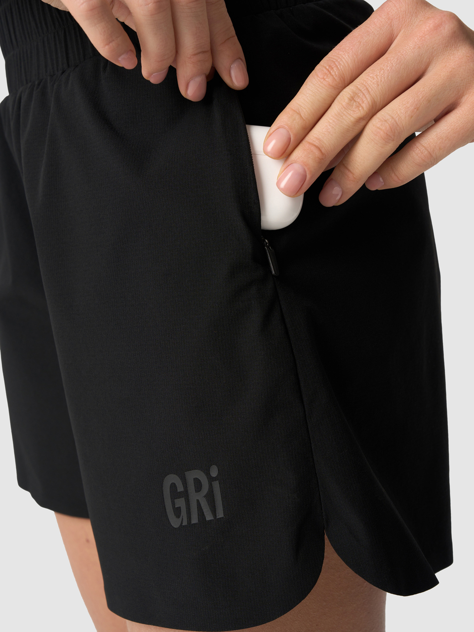 Шорты женские GRI Фитнес чёрные