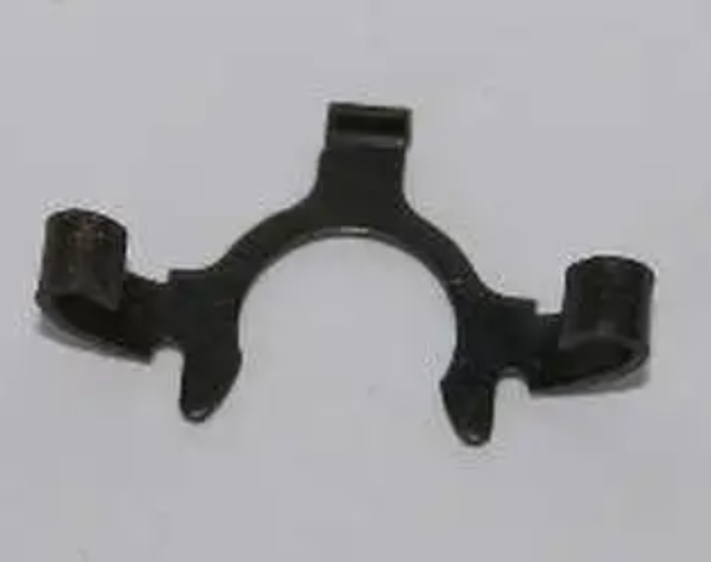 Скоба-фиксатор форсунки дв.v1,5 ст/обр 2111-1132032 черная