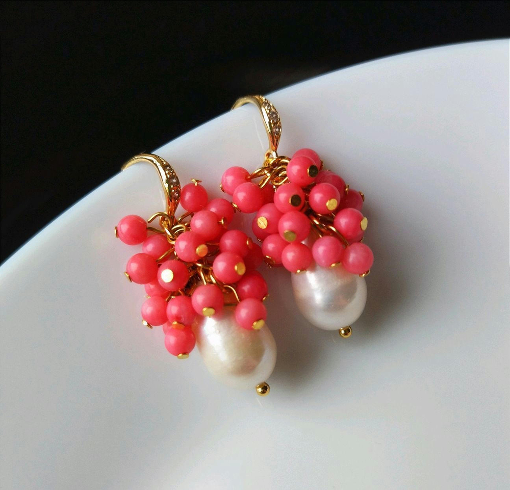 Золотые серьги с натуральным жемчугом и кораллом "Морские сокровища"