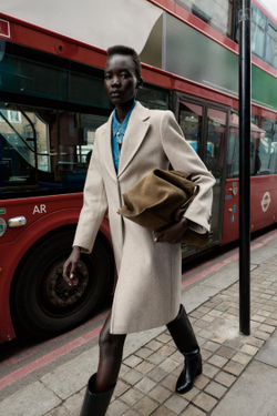 ZARA ПАЛЬТО С ПОДПЛЕЧНИКАМИ ИЗ МЯГКОЙ ТКАНИ, РЫЖЕВАТО-КОРИЧНЕВЫЙ