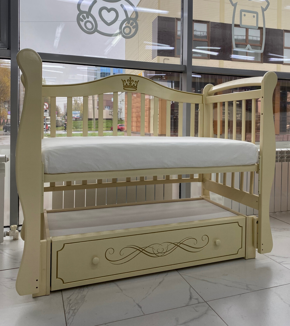 Кровать детская "Julia 11" автостенка, универсальный маятник (слоновая кость)