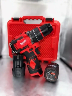 Big Case Дрель-шуруповерт, 18 В, 70 Нм, 2 АКБ