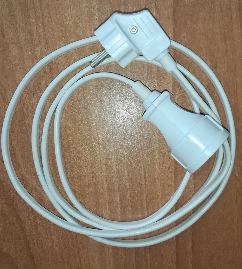 Удлинитель с заземлением "Доктор Ап" 1 розетка, 2 метра, ПуГВВ 3x1.5 мм, белый 3.6 кВт, 16А, серия "Мощный"