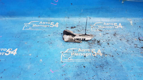 Петля капота правая TOYOTA CORONA 1989