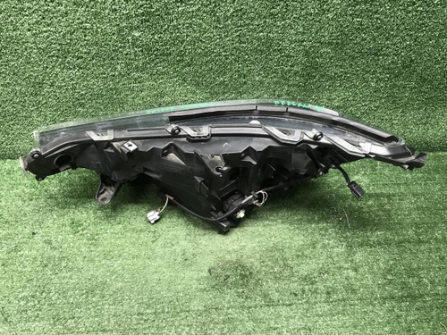 Фара правая Toyota RAV4 5 XA50 (18-нв) LED