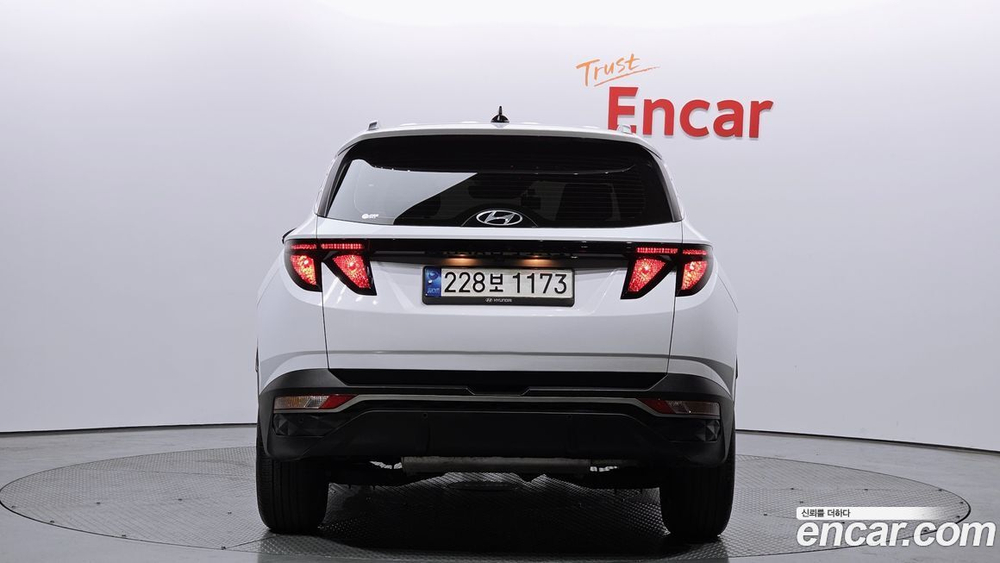 Hyundai Tucson (NX4) Бензин 1.6 Turbo 2WD (04.2021)