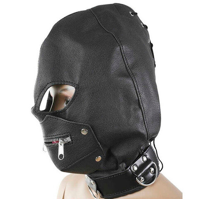 Шлем БДСМ с молнией напротив рта (Цвет: черный)
