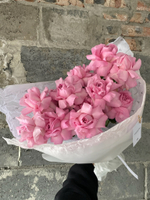 Букет из нежно розовой вывернутой розы