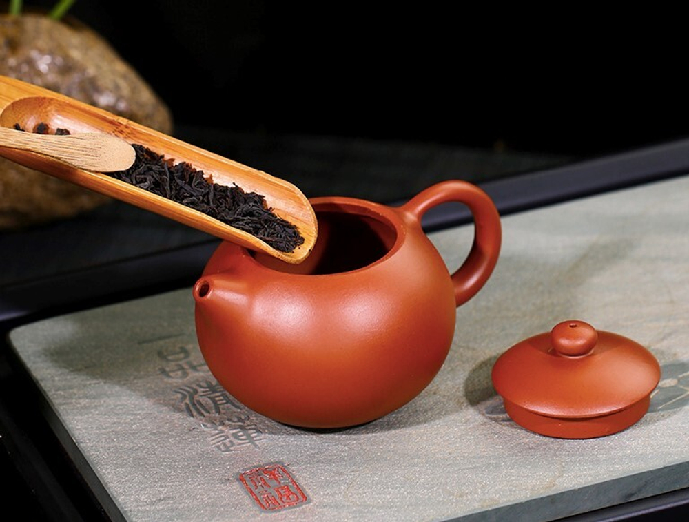 250040 Чайник "Сиши" 100мл, 6,6*10,6, глина. Цвет - красный