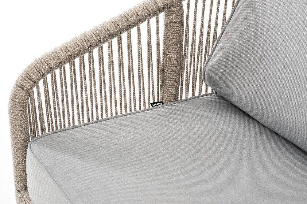"Канны" диван 2-местный плетеный из роупа, каркас алюминий светло-серый (RAL7035) муар, роуп серый меланж круглый, ткань светло-серая