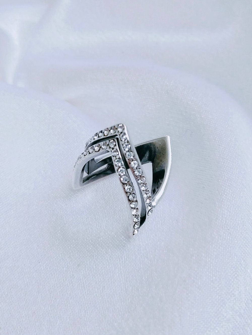 "Рей" кольцо в серебряном покрытии из коллекции "Момент" от Jenavi