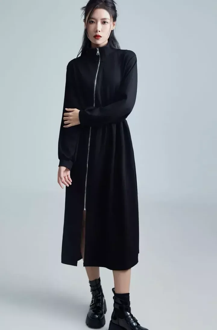 Платье с молнией «MOLNI»