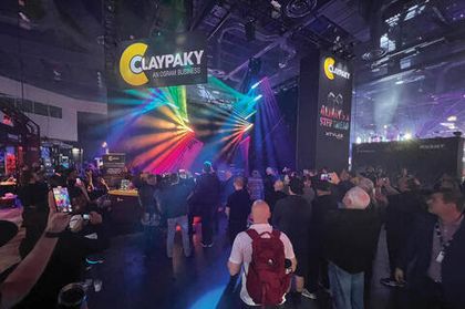 Успех Clay Paky в Японии!