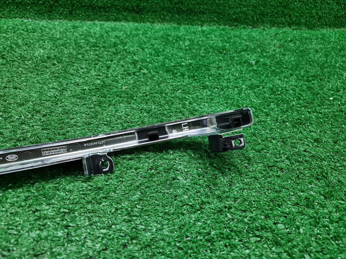 Декоративная накладка LR Discovery Sport (19-нв)