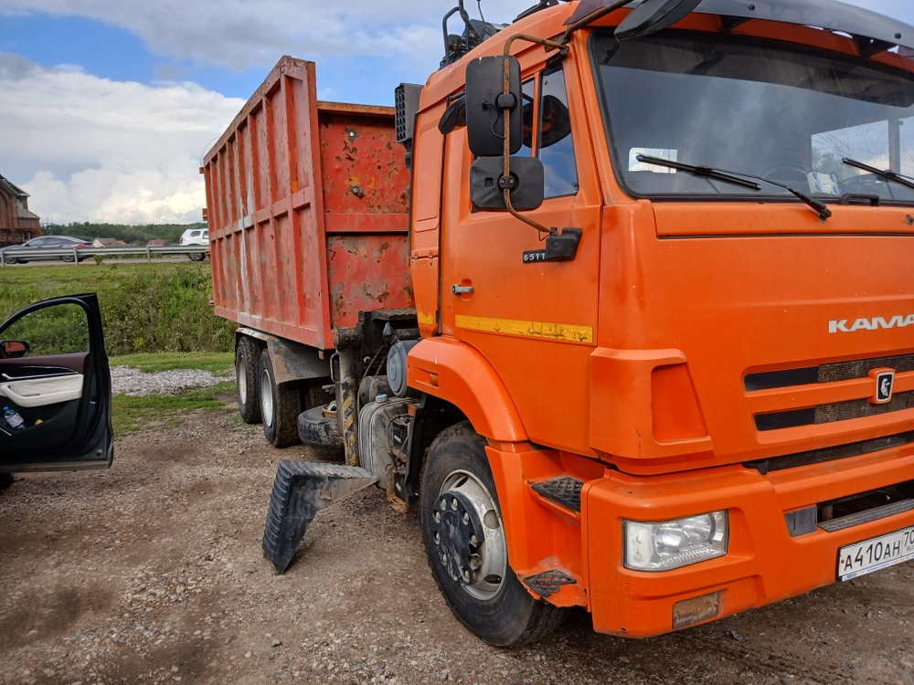 АВТОРОСТ 3369* на шасси КамАЗ 65115 6x4 Ломовоз с КМУ 336975 (Дизельный, 11,8 л, 300 л.с., МТ)