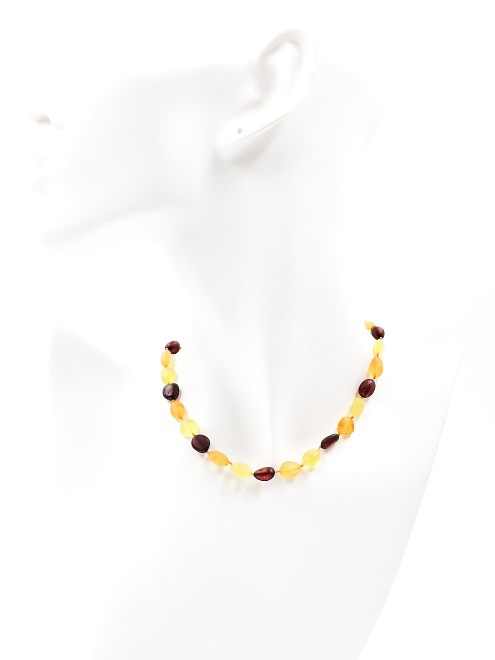 Детские бусы из янтаря