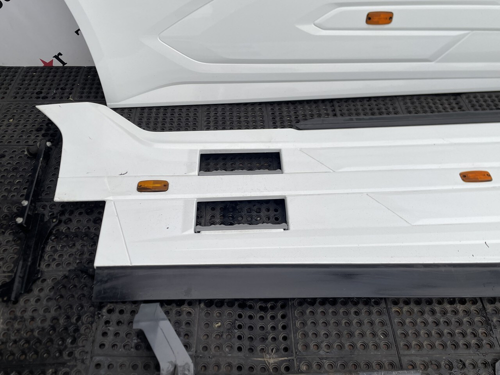 Комплект спойлеров шасси 2023г