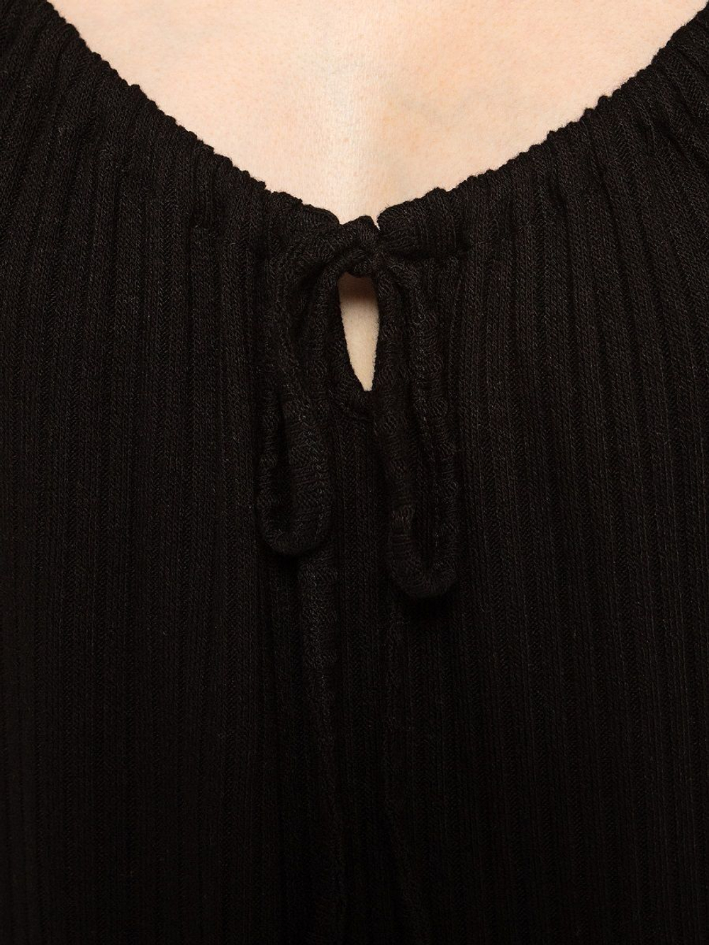 Топ из вискозного трикотажа в рубчик