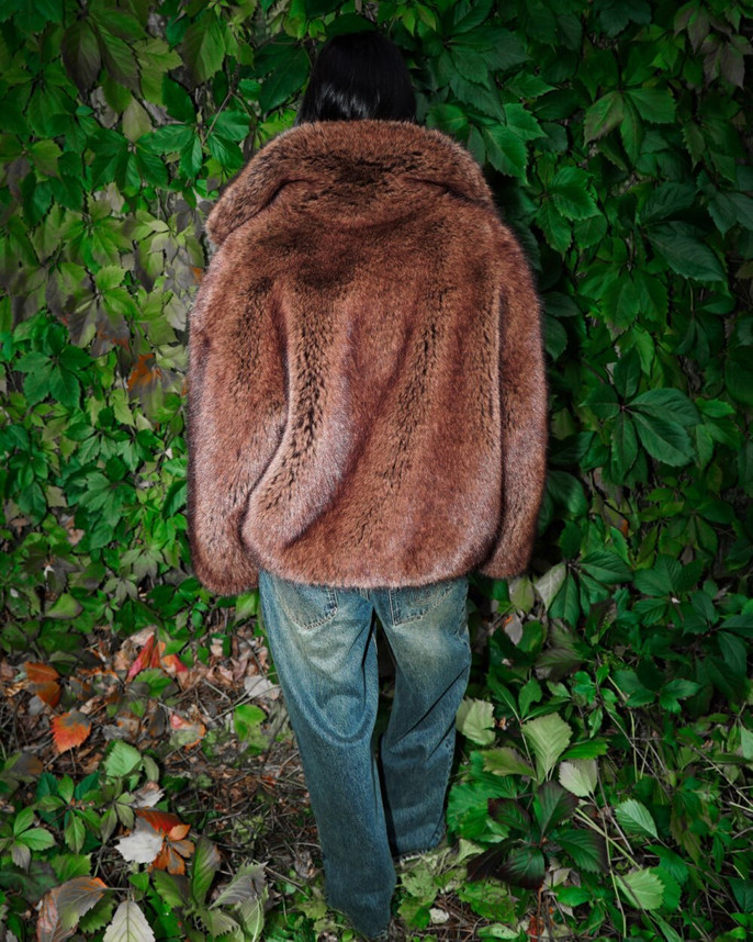 Укороченная шуба из экомеха