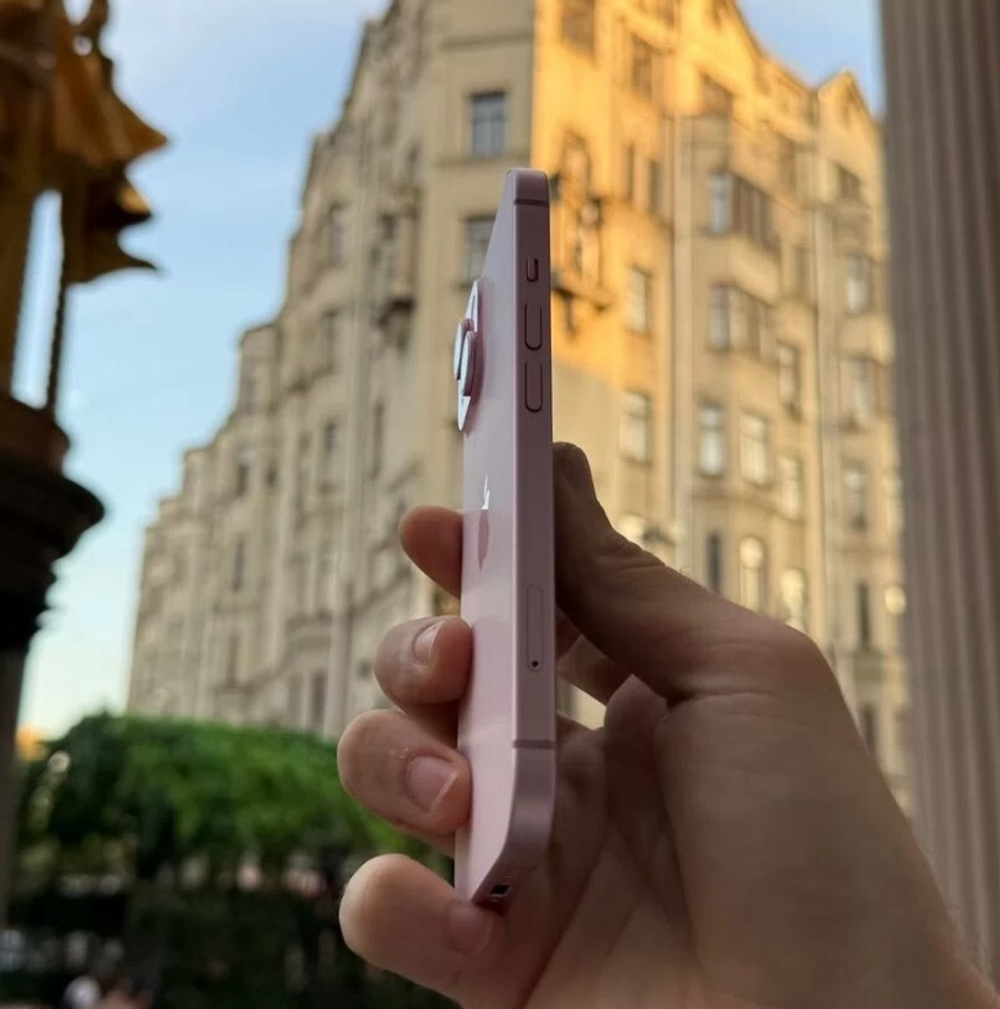 iPhone 15, 256 ГБ б/у