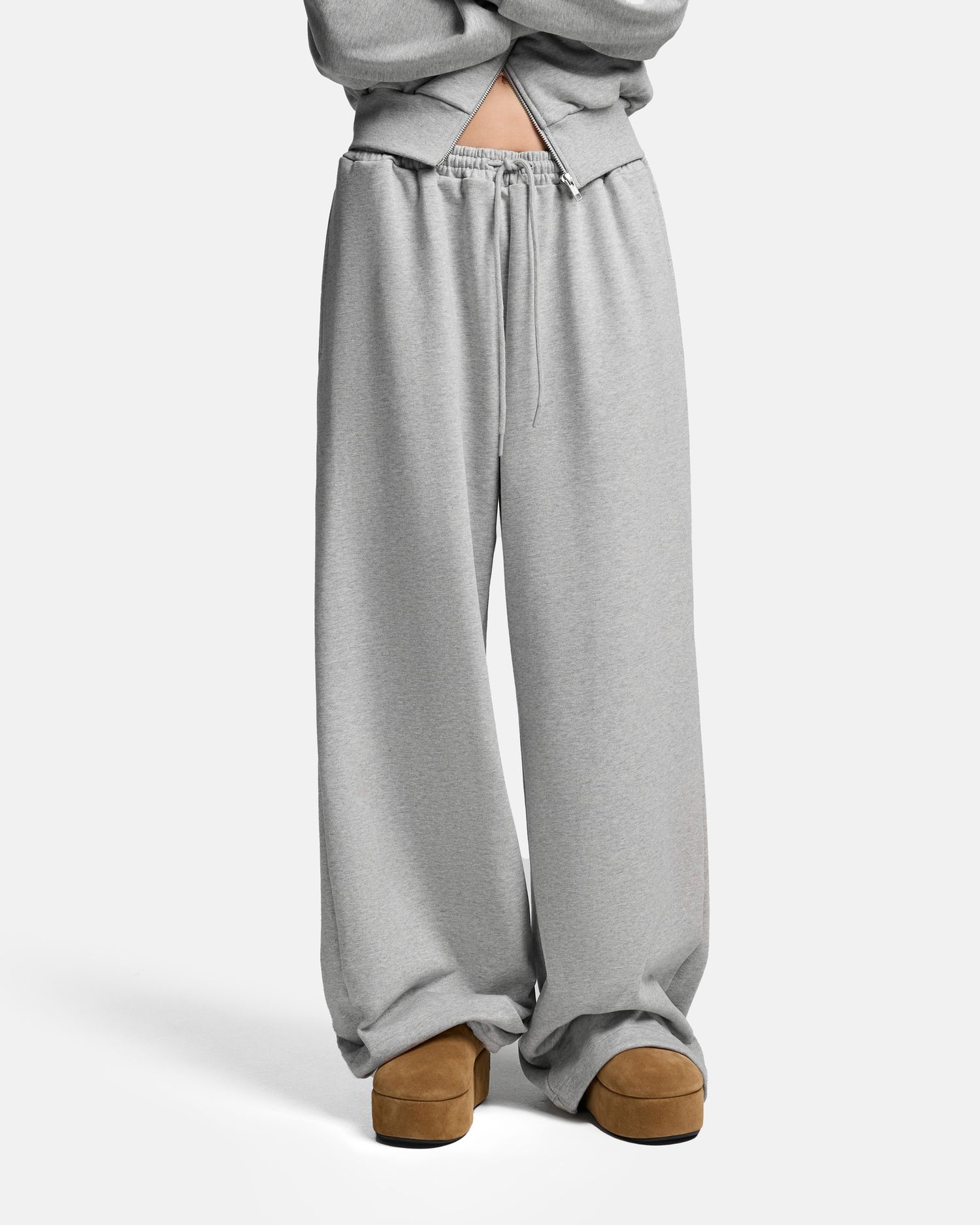 БРЮКИ ИЗ ФУТЕРА НА КУЛИСКЕ