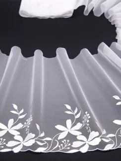 05-113 Вышивка на неэл. сетке 22 см, белый