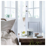 Свеча ароматическая IKEA BUKETTAPEL (БУКЕТТАПЕЛЬ), Бергамот и кедровое дерево, Бледно-зеленый, 70 часов