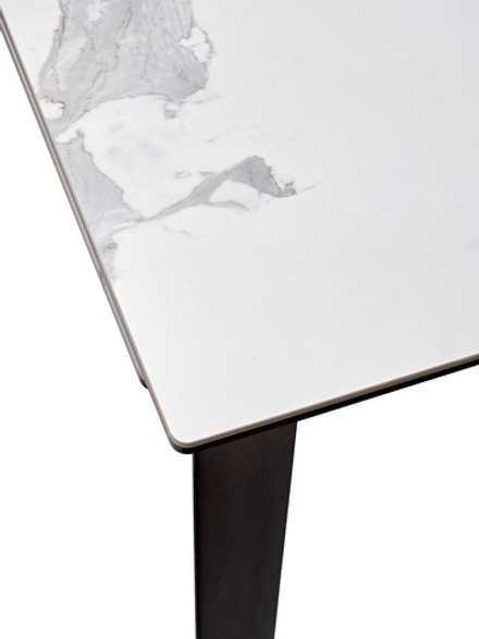 Стол М-City DISAUR Кремона (Cremona) 140 Белый мрамор матовый (Matte Statuario), керамика, Черный