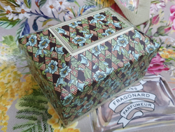 Свеча парфюмерная в ларце Bois d`olivier 200 гр