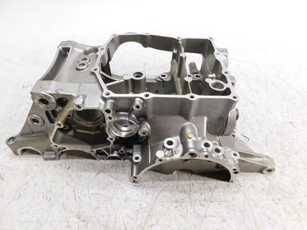 Нижняя часть картера Honda VFR800 RC79E