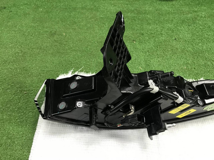 Фонарь левый внешний Lixiang L9 (2022-н.в.)