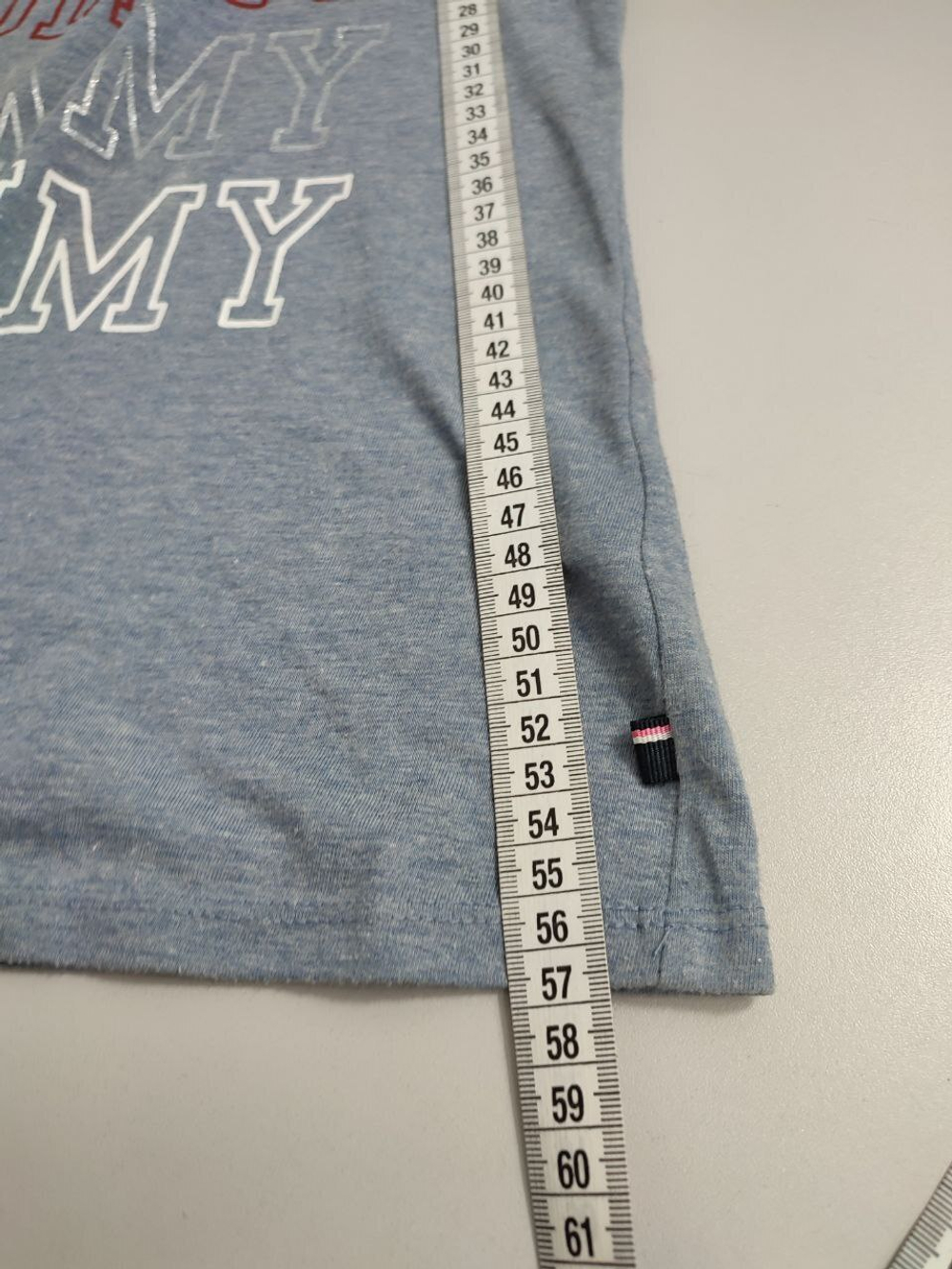 Футболка Tommy Hilfiger стильная на 12-14 лет