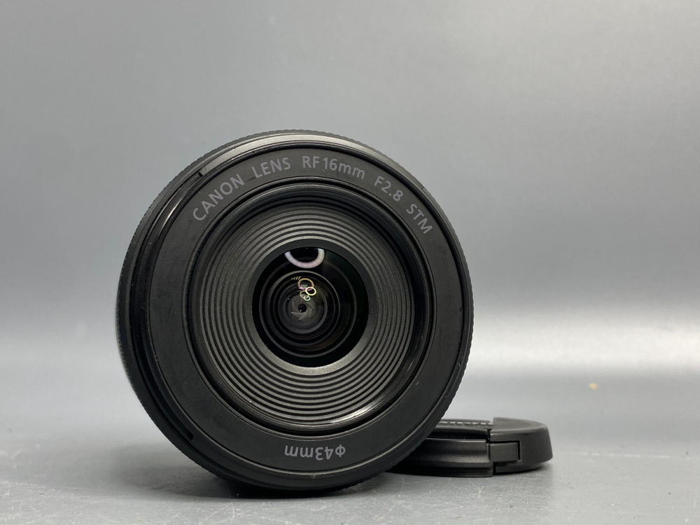 Canon RF 16mm f/2.8 STM
