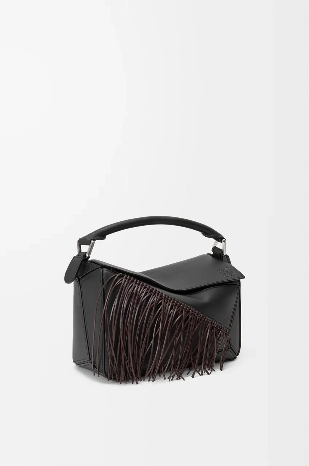 Loewe Маленькая сумка Puzzle с бахромой из классической телячьей кожи, черный