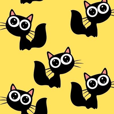 Котята желтый фон