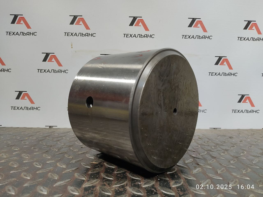 Втулка 19M-61-11161