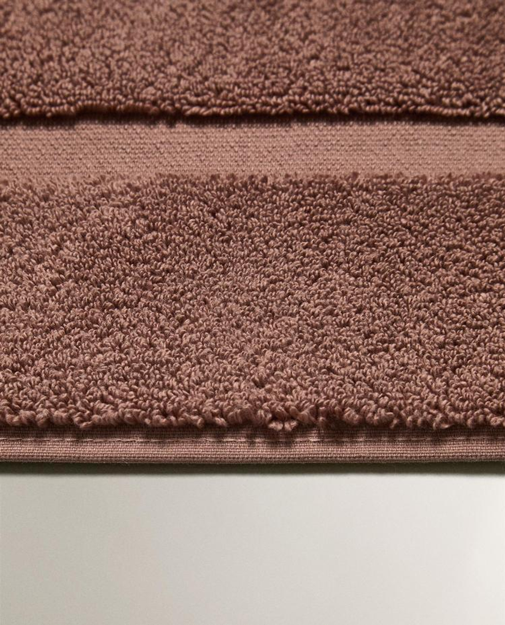 ZARA HOME КОВРИК ДЛЯ ВАННОЙ ИЗ МЯГКОЙ ТКАНИ, РОЗОВЫЙ