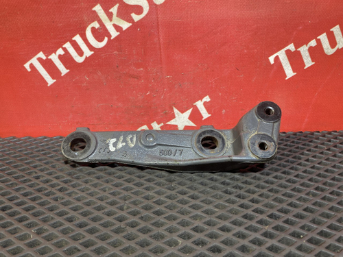 Кронштейн глушителя 2019г