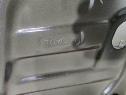 Дверь передняя правая с дефектом RAV4 (XA50) 18-нв Б/У Оригинал 6700142161