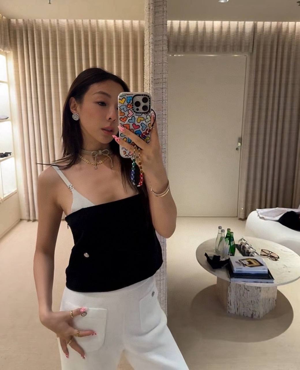 Топ CHANEL