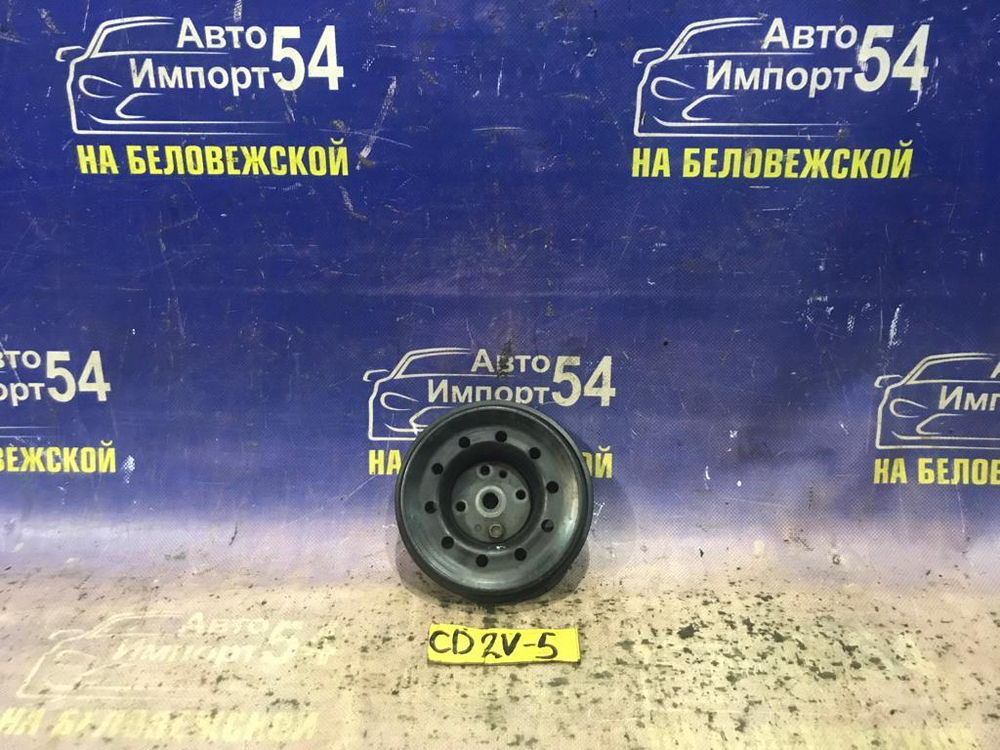 Шкив коленвала MITSUBISHI LIBERO 2001