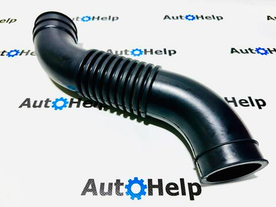 Патрубок воздушного фильтра 17881-54410 Toyota Hilux LN130