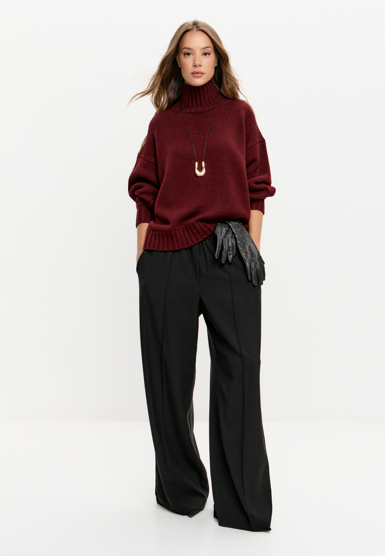 Базовый шерстяной свитер с воротником стойка