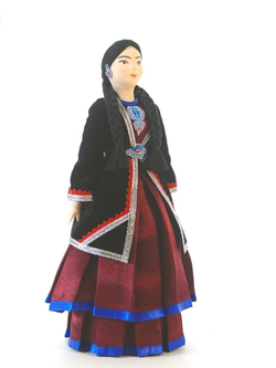 Кукла фарфоровая в женском национальном башкирском костюме