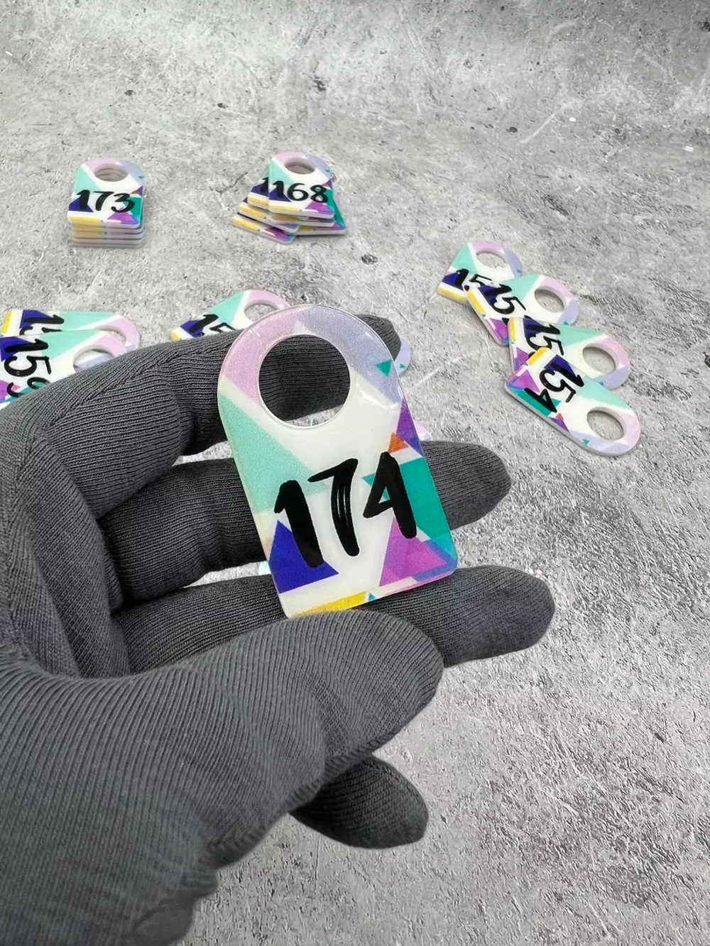 Номерки для ключей акрил 3х5 см