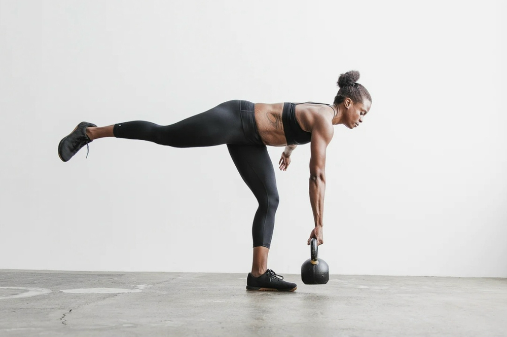 Легинсы NOBULL черные короткие