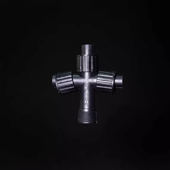 Разветвитель 3-х лучевой для гирлянд системы Sealed 220V., каучук черный, Beauty Led (LLR13-1)