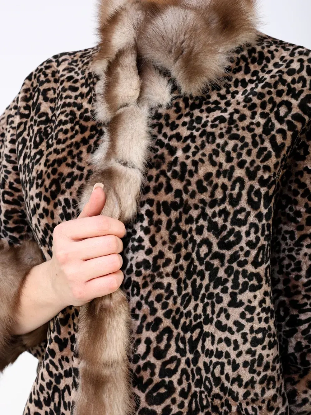 Шуба зимняя дубленка натуральная