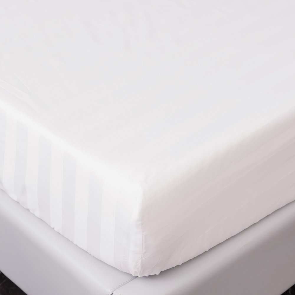 Простыня Страйп Сатин Однотонный Отель белый 100% хлопок на резинке 3x3 RR3CTH03718030