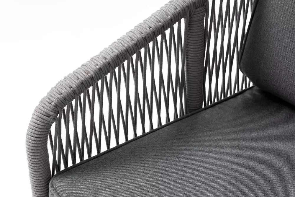 "Канны" кресло плетеное из роупа, каркас алюминий белый муар, роуп светло-серый круглый, ткань серая 017